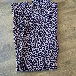 Ann Taylor size 10 curvy fit corduroy pant.